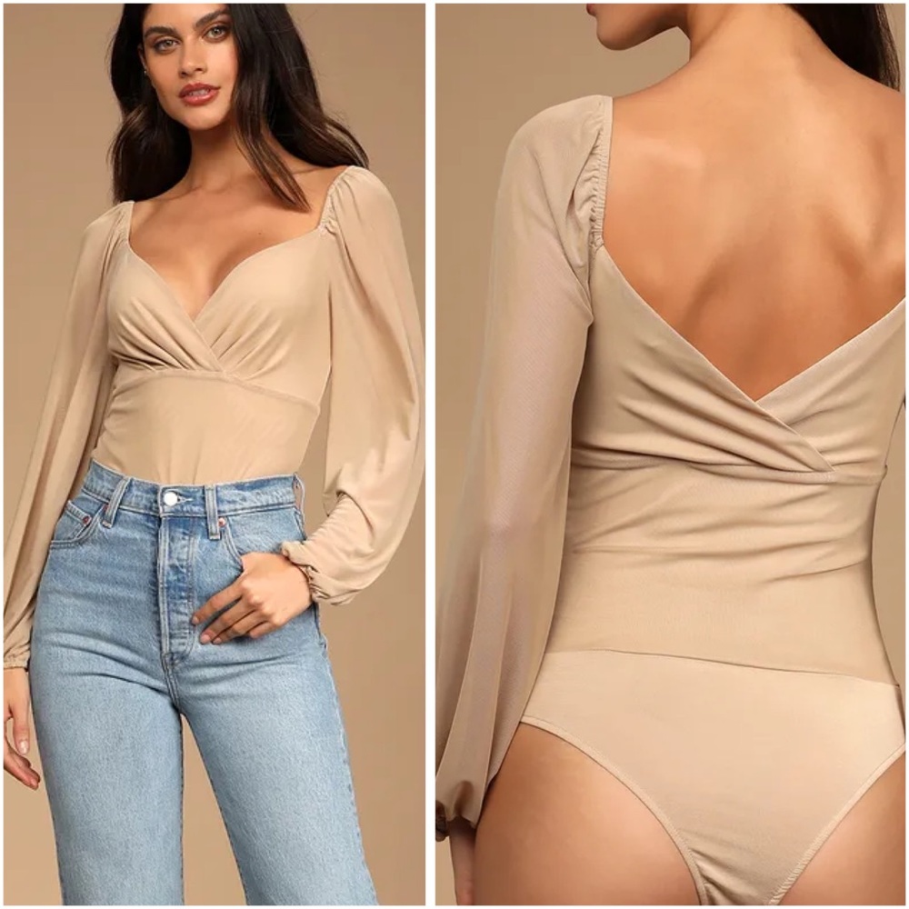NWT Long Billowy Sleeve Sweetheart Neck Bodysuit